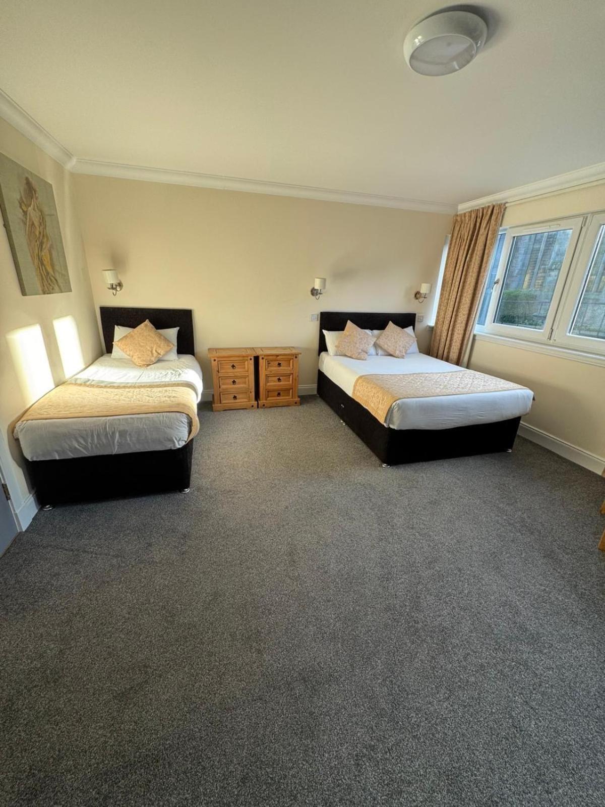 The Waverley Inn Дингуолл Экстерьер фото
