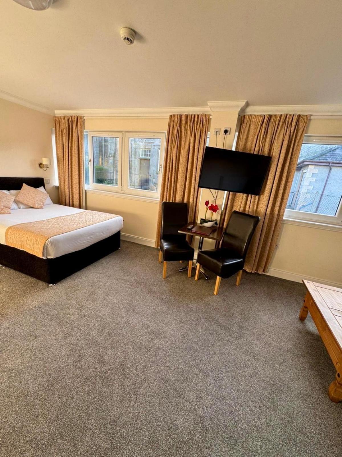 The Waverley Inn Дингуолл Экстерьер фото