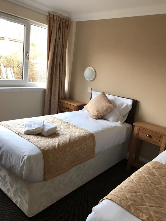 The Waverley Inn Дингуолл Экстерьер фото