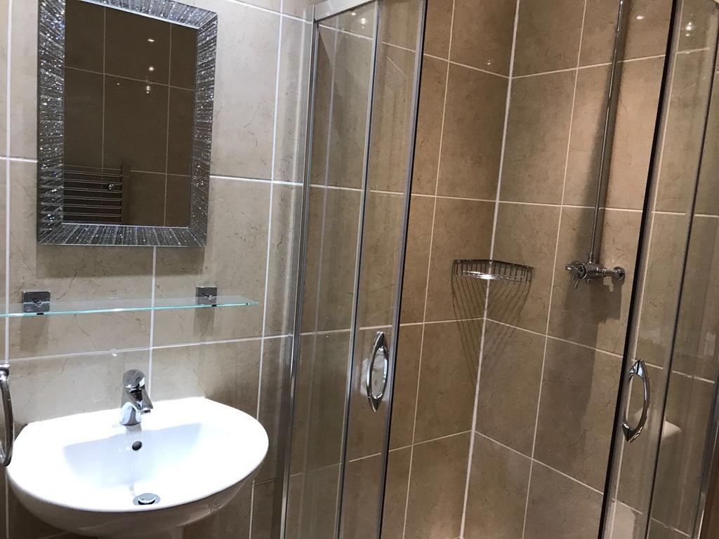 The Waverley Inn Дингуолл Экстерьер фото